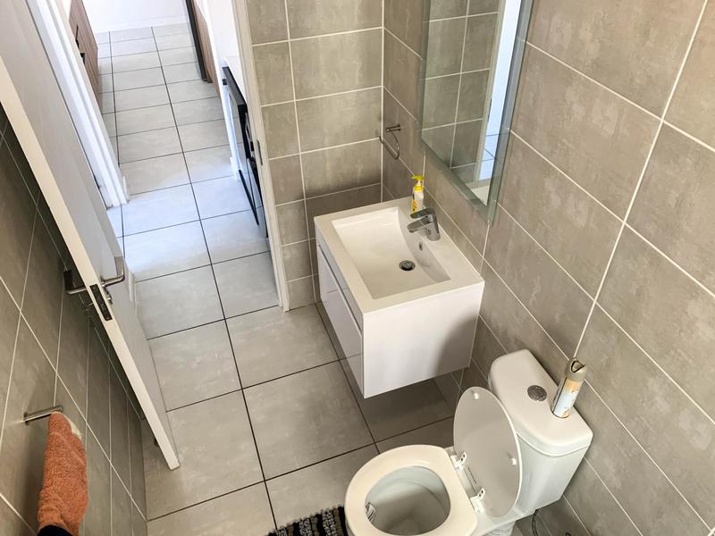 To Let 1 Bedroom Property for Rent in Richwood Western Cape